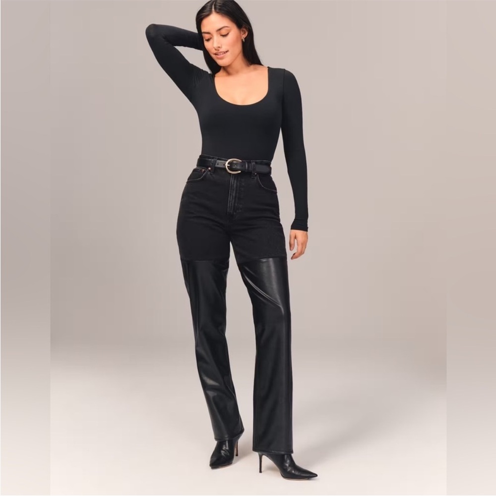 Abercrombie & Fitch 90s Straight Ultra High Rise Half Leather Jeans